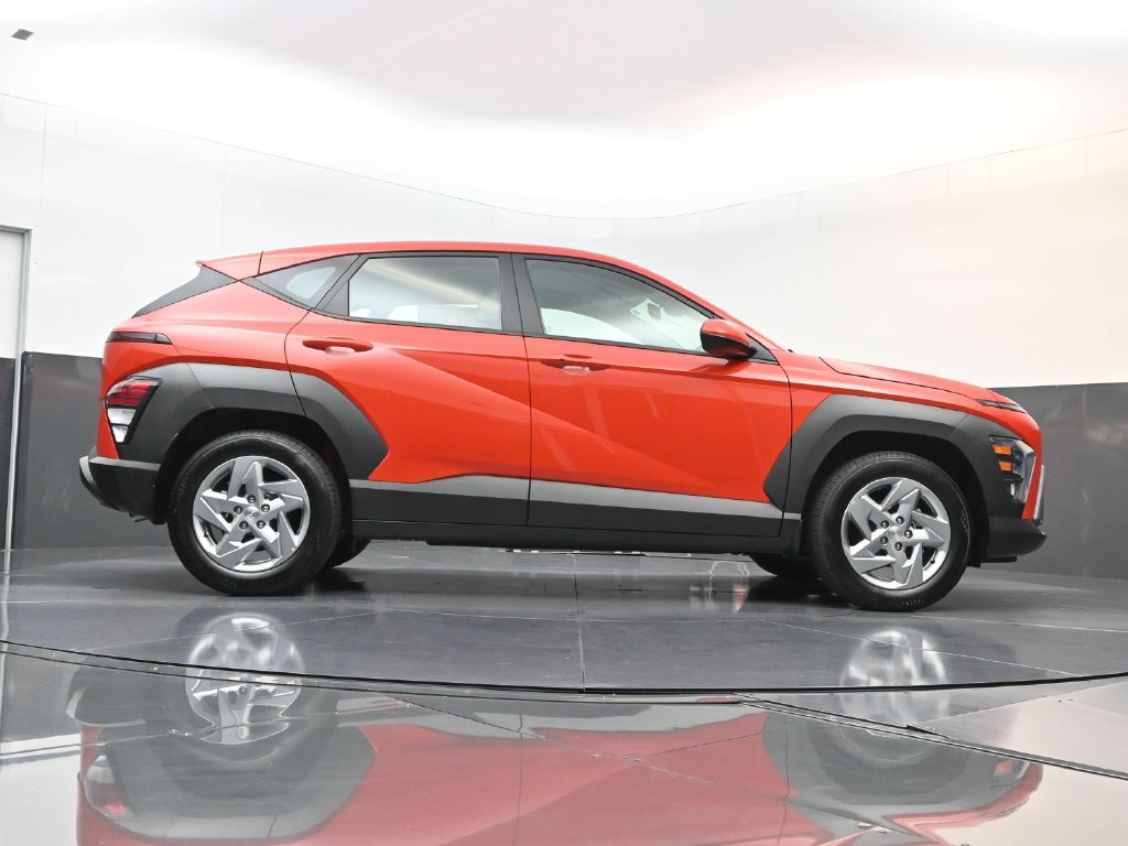 Certified 2026 Hyundai Kona SE FWD image 23