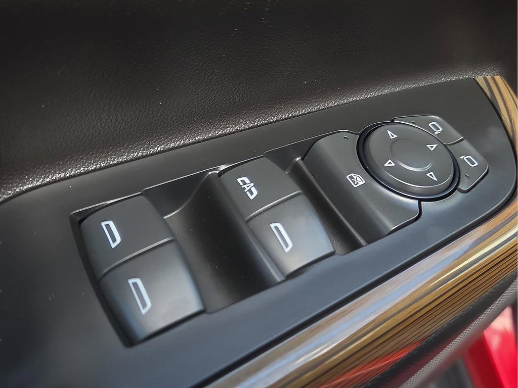 Used 2023 GMC Acadia SLE w/ Elevation Edition FWD image 14