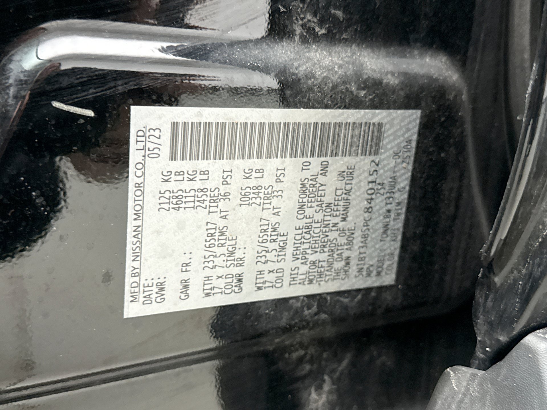 Used 2023 Nissan Rogue S AWD/4WD image 13