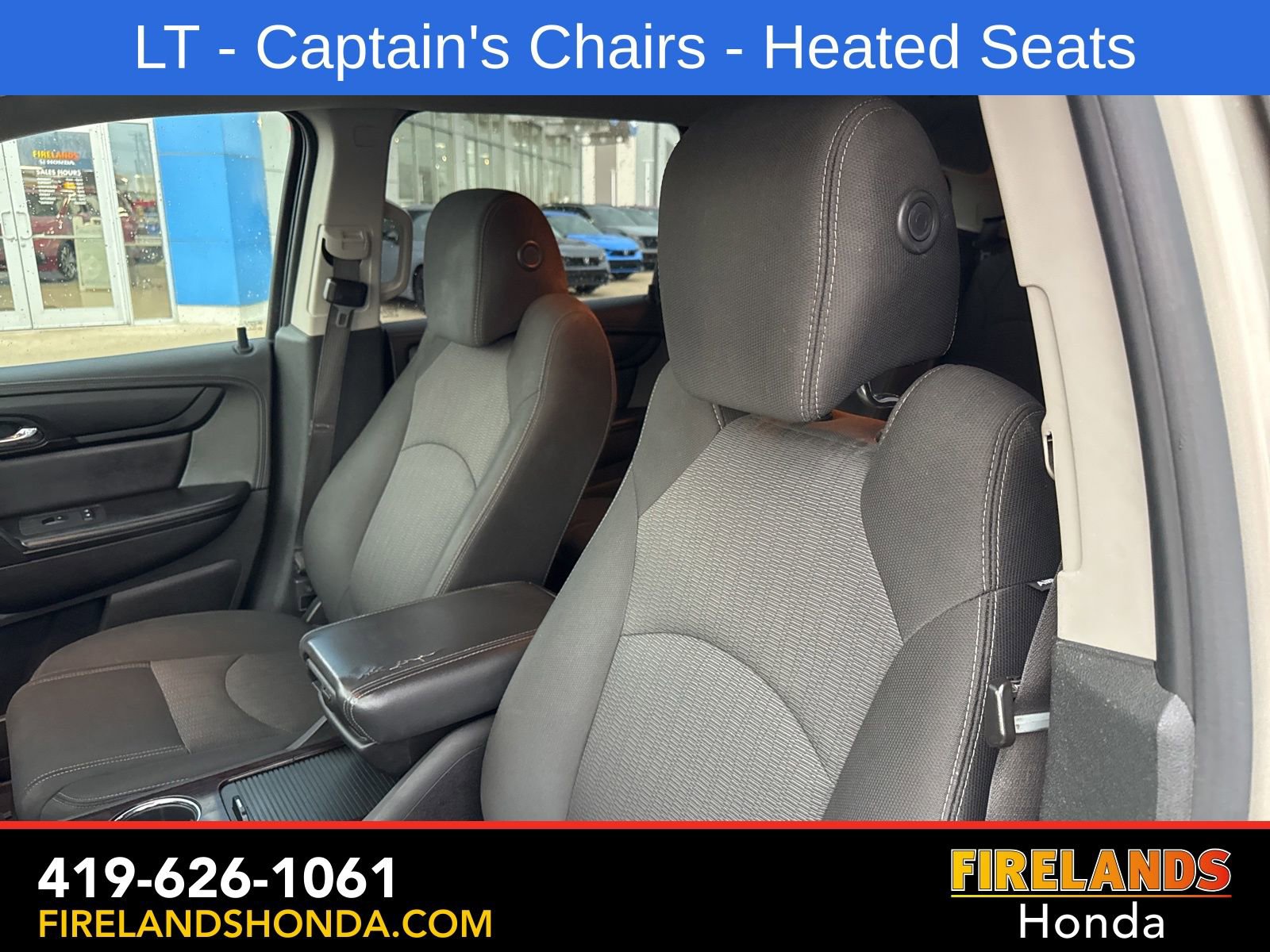 Used 2017 Chevrolet Traverse LT w/ Style and Technology Package image 12