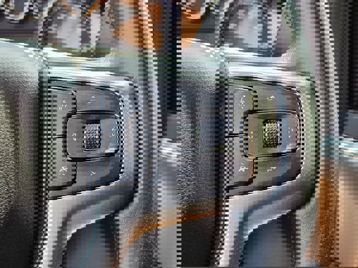 Used 2020 Chevrolet Silverado 1500 LT w/ All-Star Edition image 28