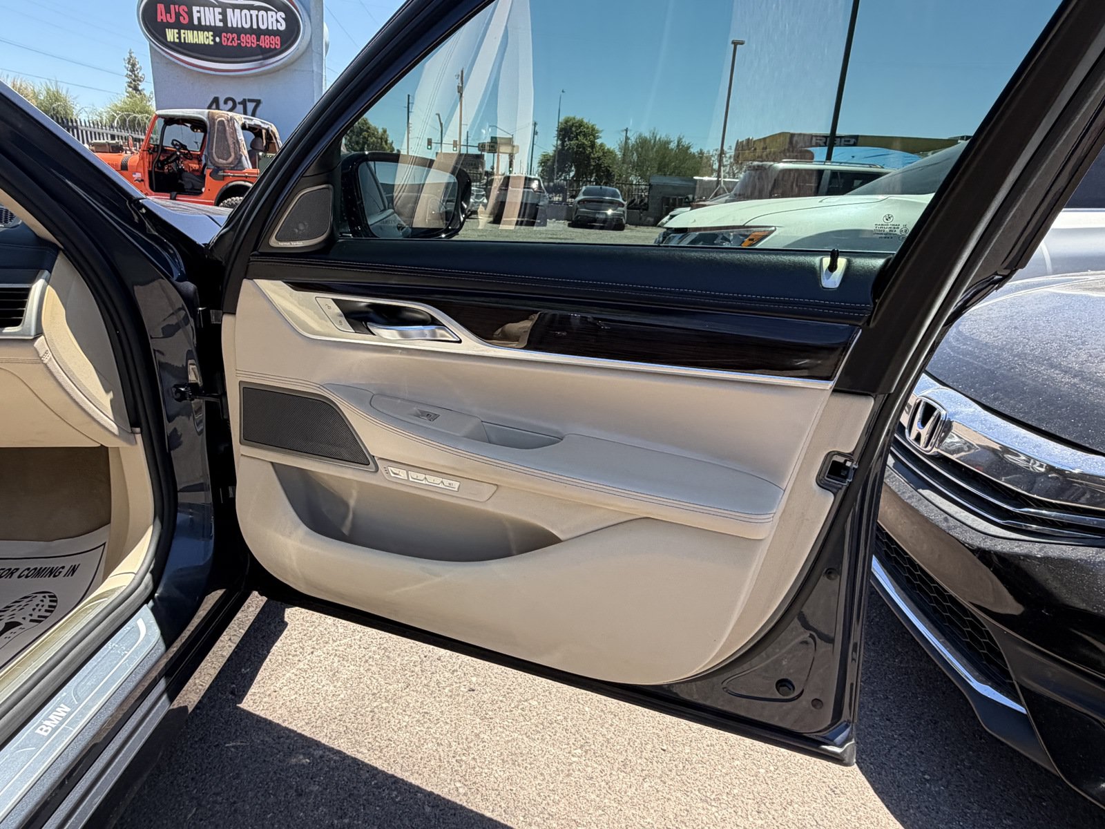 Used 2016 BMW 750i xDrive AWD/4WD image 15