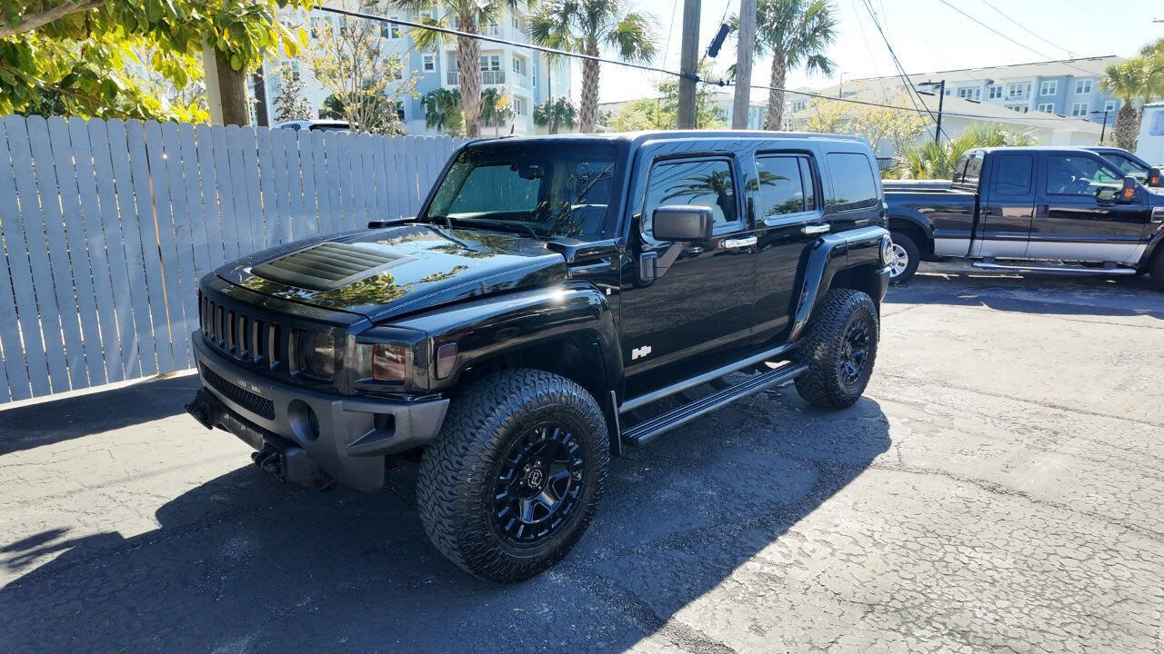 Used 2008 HUMMER H3 Alpha image 4