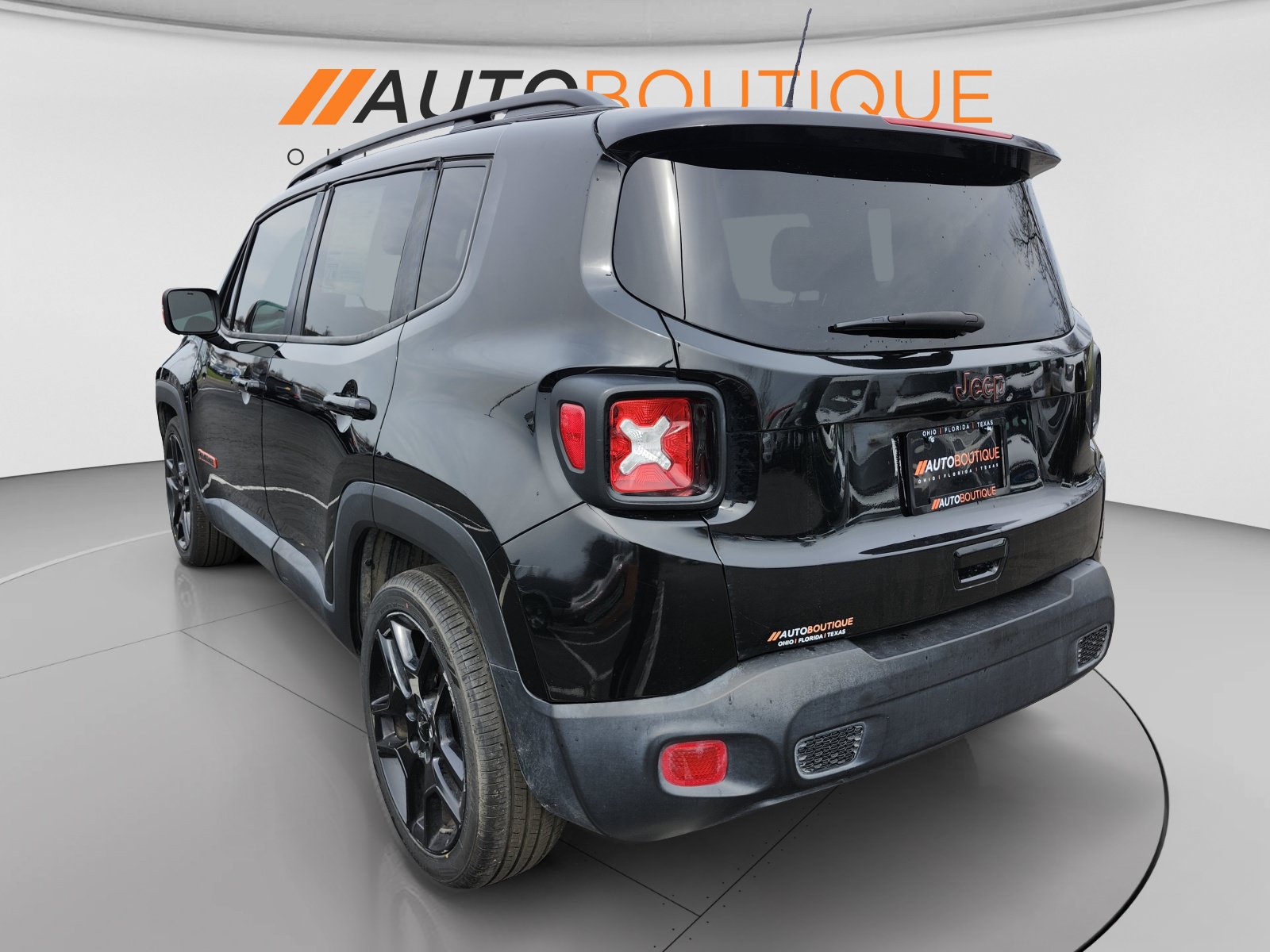 Used 2020 Jeep Renegade Latitude FWD image 12