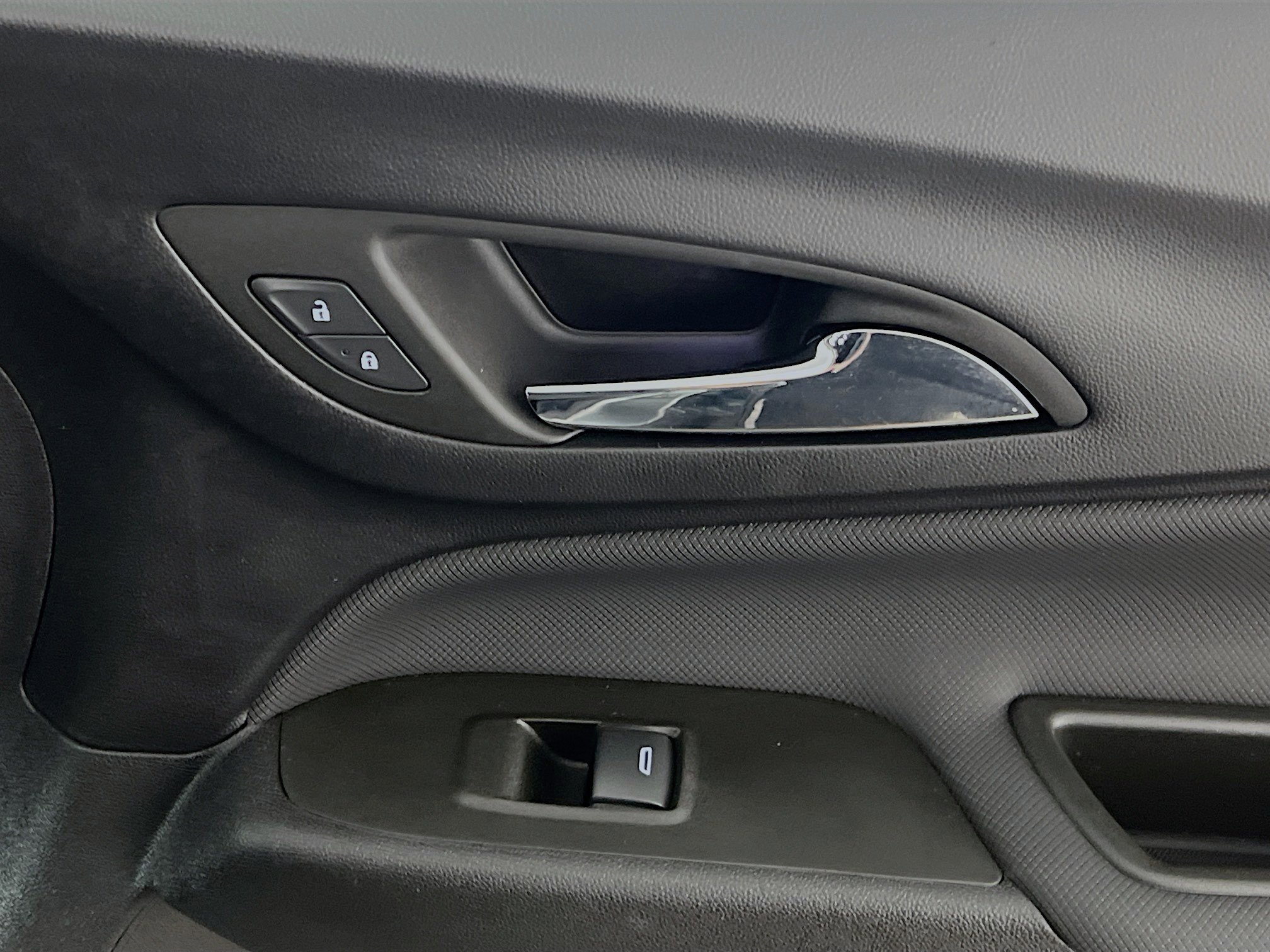 Used 2023 Chevrolet Equinox RS image 31