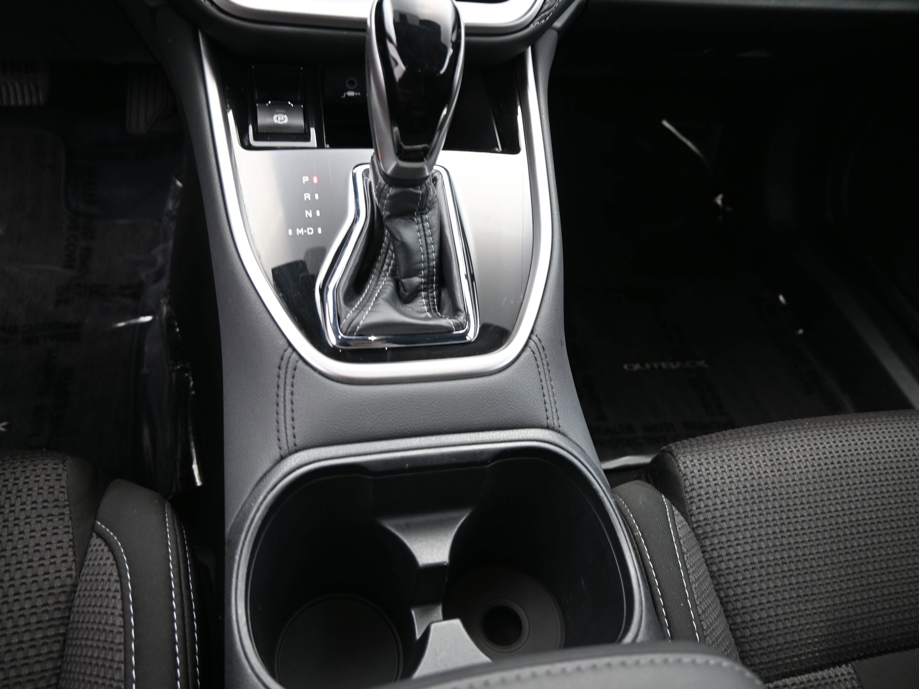 Used 2025 Subaru Outback Premium image 19