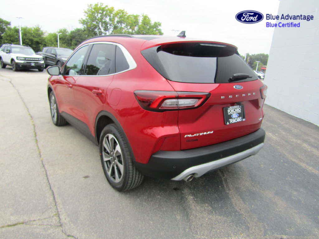 Used 2023 Ford Escape Platinum AWD/4WD image 5