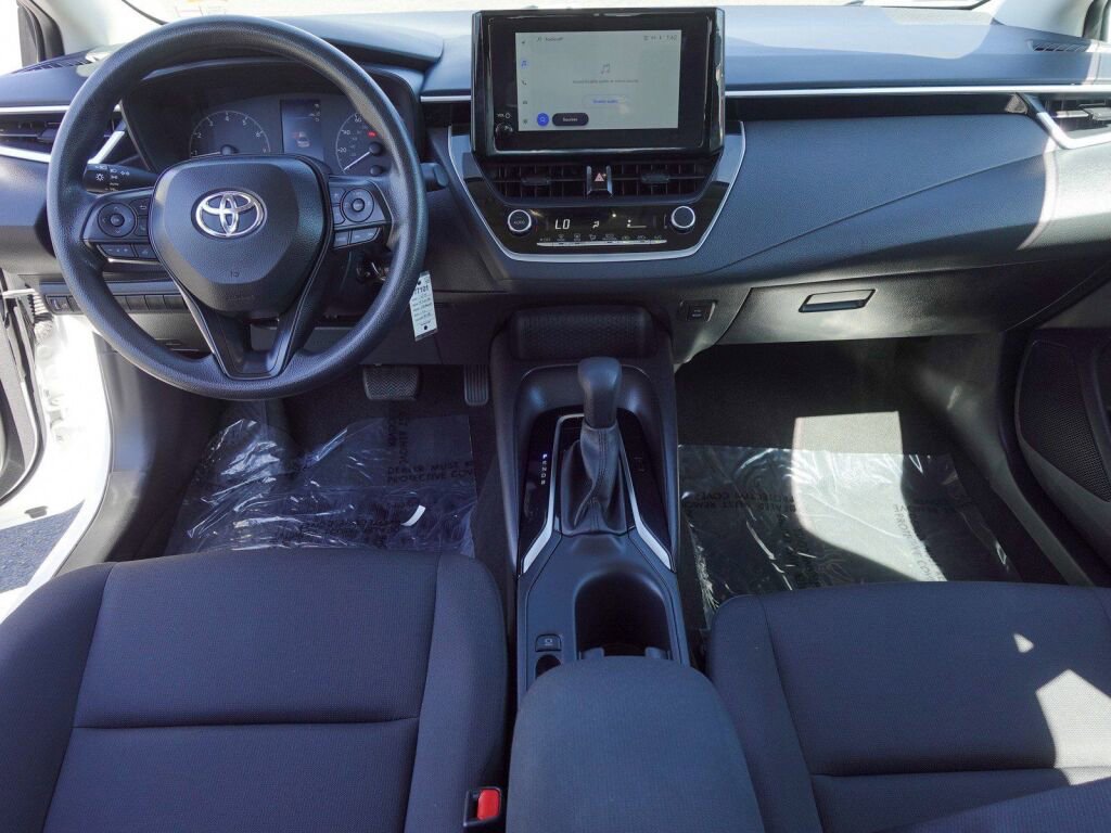 Used 2024 Toyota Corolla LE FWD image 12