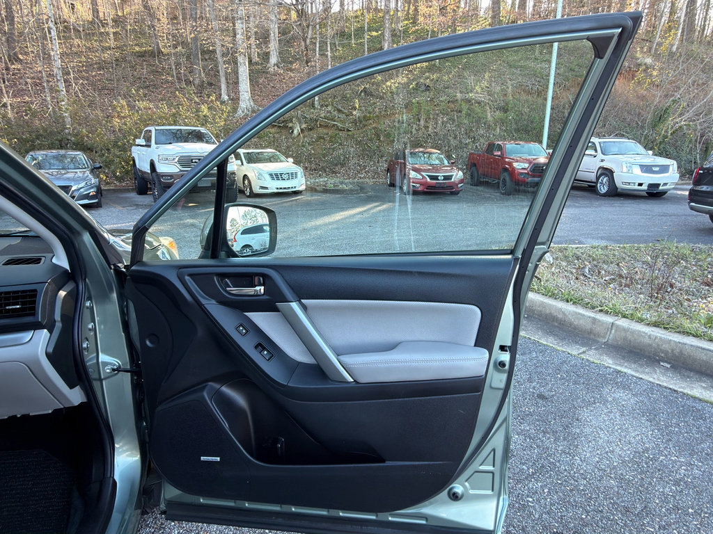 Used 2014 Subaru Forester 2.5i Touring image 17