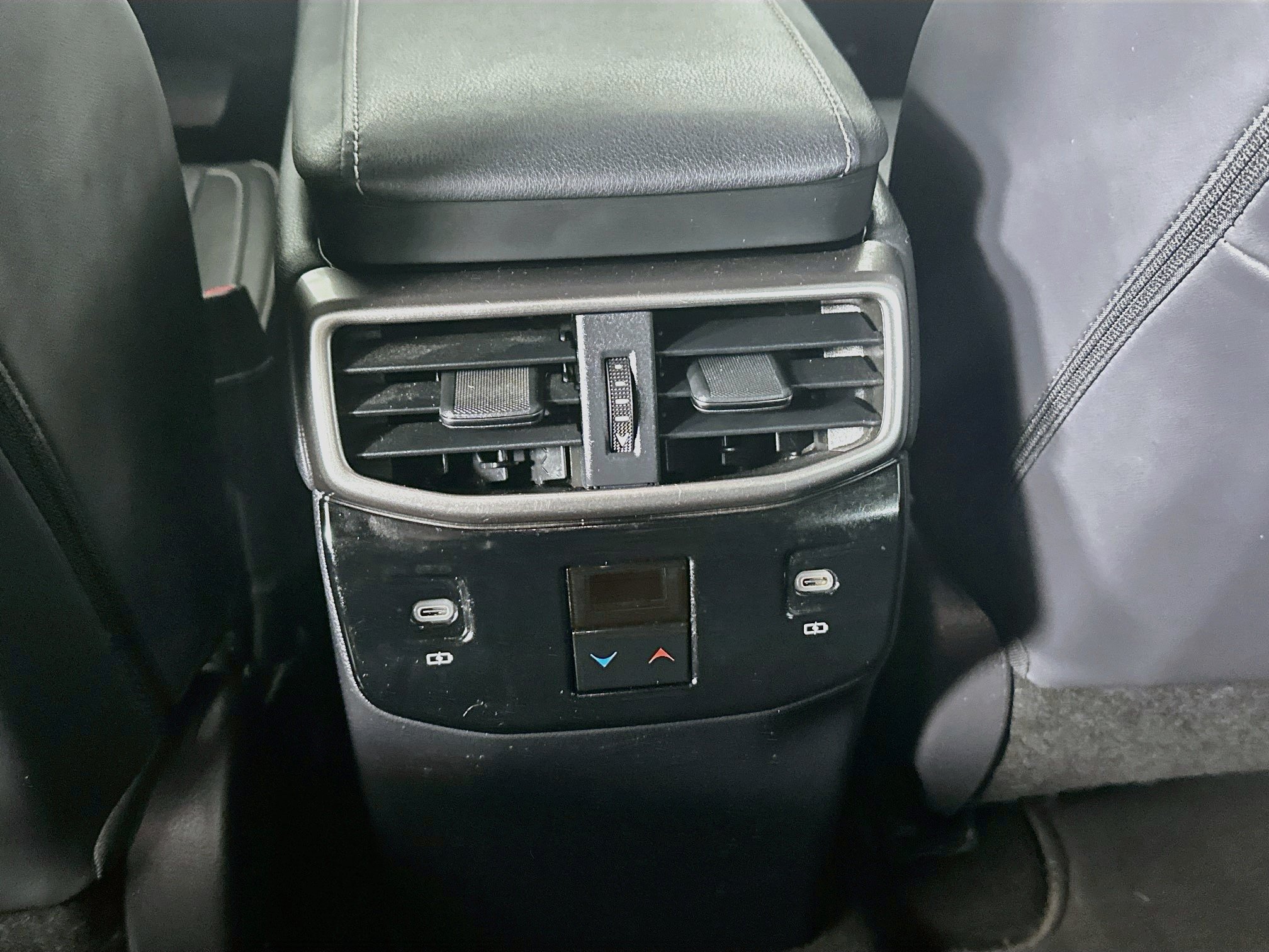 Used 2023 Lexus RX 350 Premium Plus w/ Cold Area Package FWD image 28