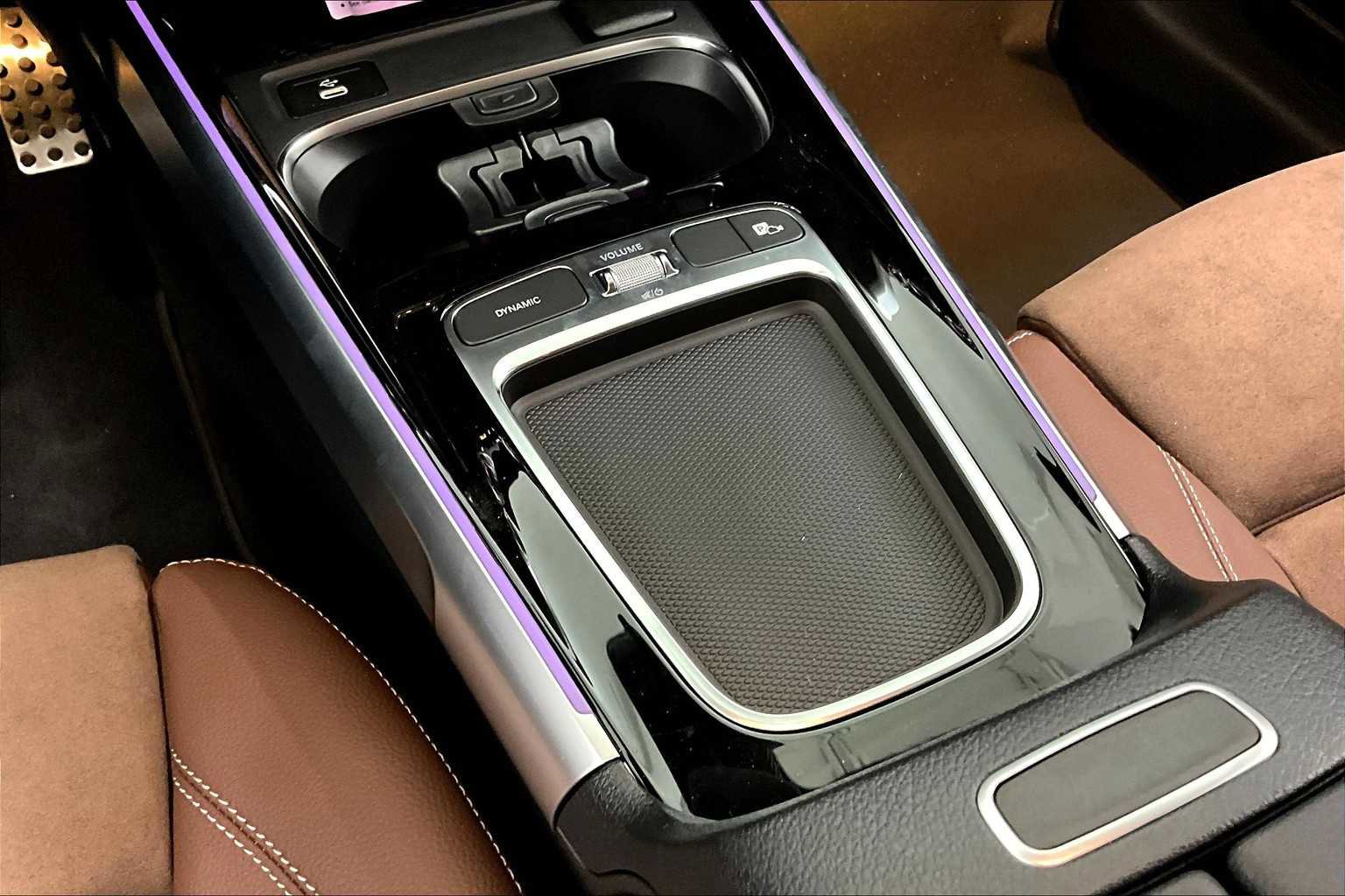 New 2025 Mercedes-Benz GLB 35 AMG 4MATIC image 20