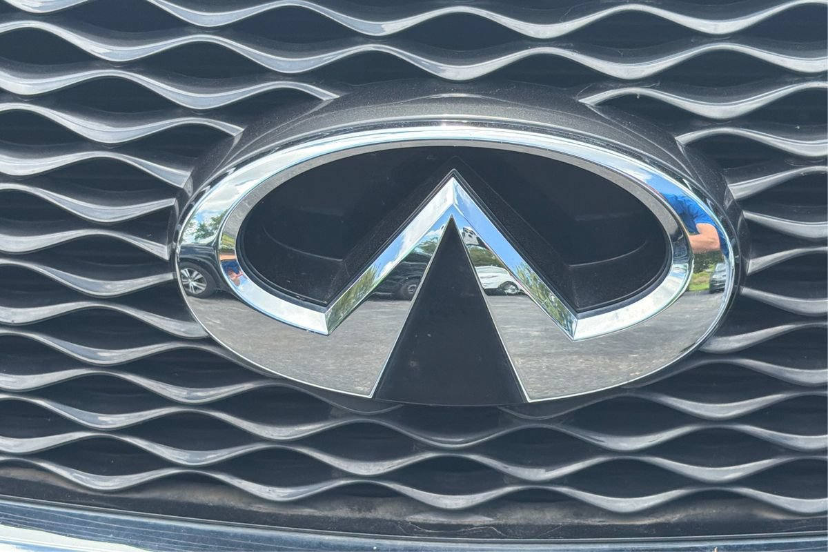 Used 2017 INFINITI QX50 2WD w/ Premium Package image 28