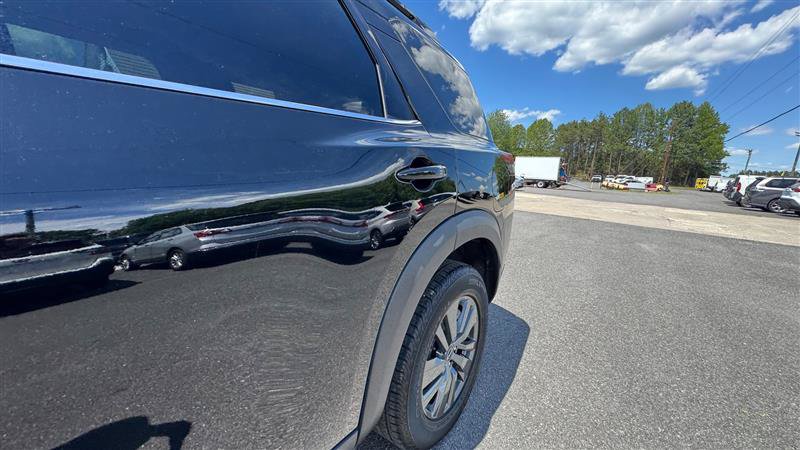Used 2024 Nissan Pathfinder SV AWD/4WD image 14