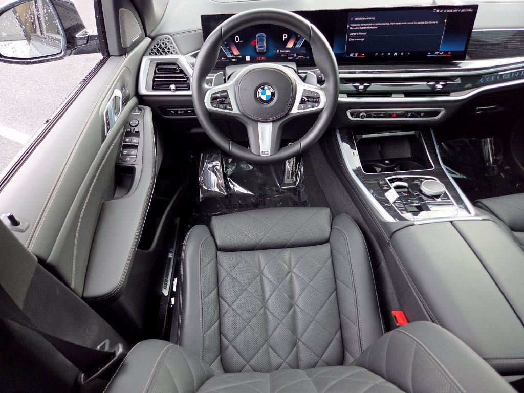 Used 2025 BMW X5 xDrive40i w/ M Sport Package AWD/4WD image 37