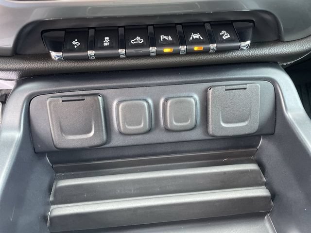 Used 2017 Chevrolet Silverado 1500 LTZ Z71 w/ LTZ Plus Package AWD/4WD image 18