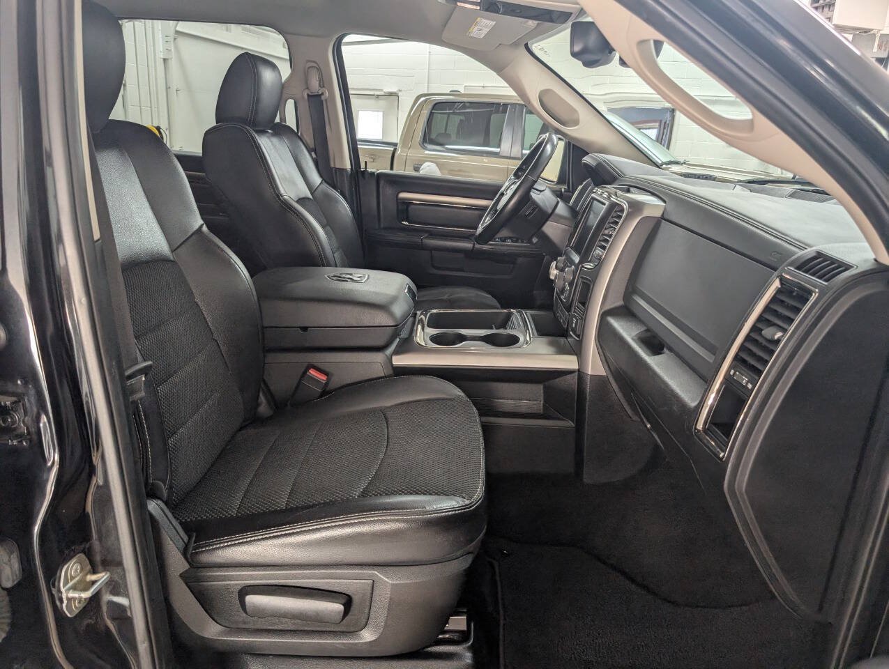 Used 2017 RAM 1500 Sport AWD/4WD image 19