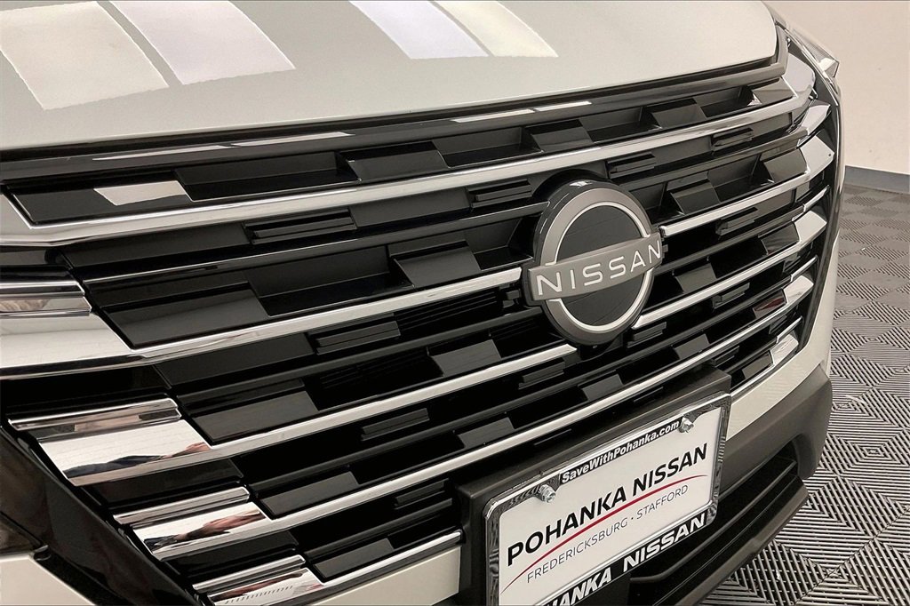 Certified 2025 Nissan Rogue S image 27