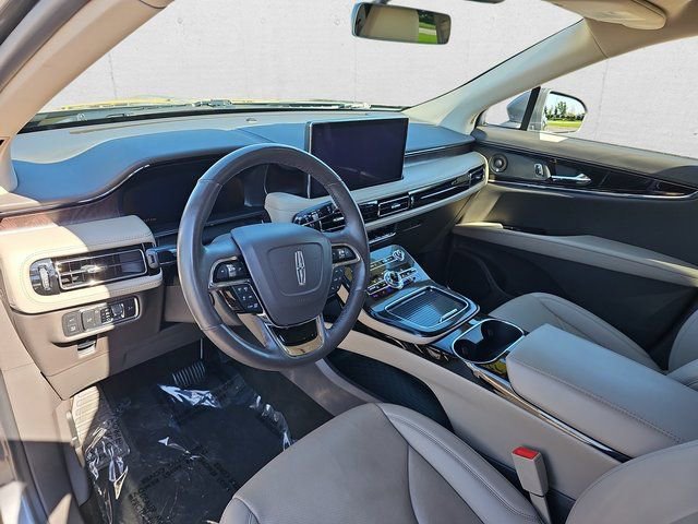 Used 2022 Lincoln Nautilus Reserve w/ Equipment Group 201A image 16