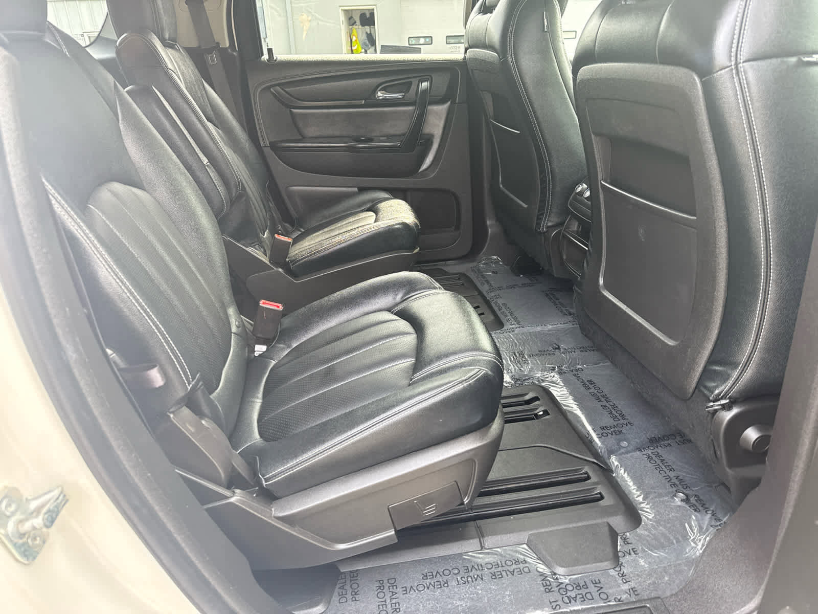 Used 2013 GMC Acadia SLE FWD image 14