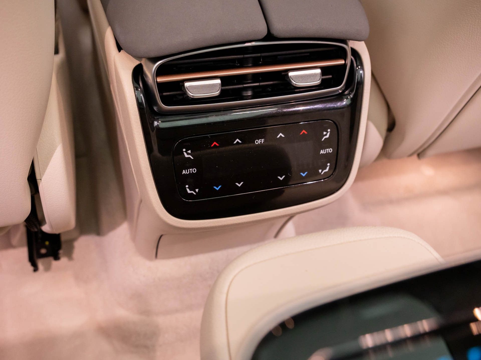 Used 2023 Mercedes-Benz EQS 580 4MATIC SUV image 25