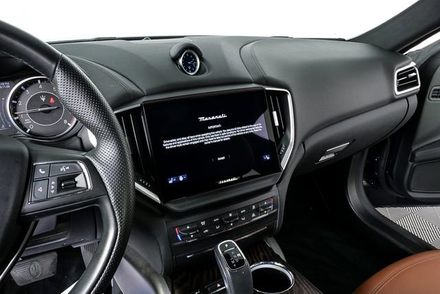 Used 2023 Maserati Ghibli Modena RWD image 12