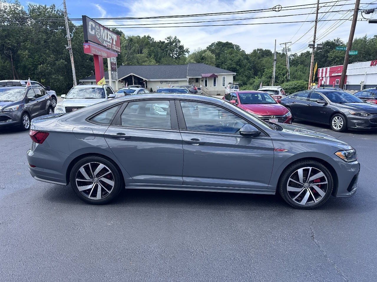 Used 2021 Volkswagen Jetta GLI FWD image 3