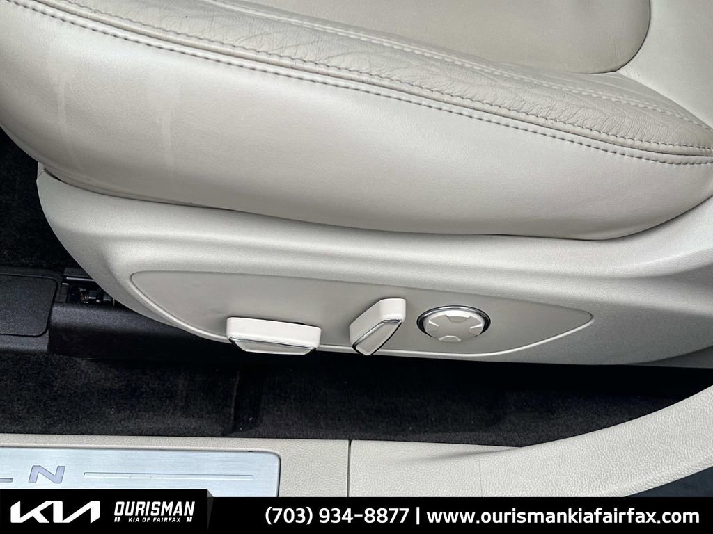 Used 2017 Lincoln MKZ Select w/ Select Plus Package image 23