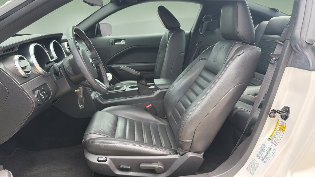 Used 2009 Ford Mustang Shelby GT500 RWD image 15