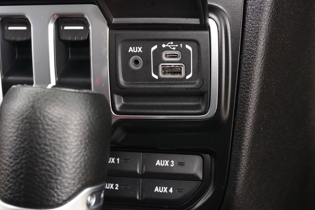 Used 2024 Jeep Wrangler Sport S image 16