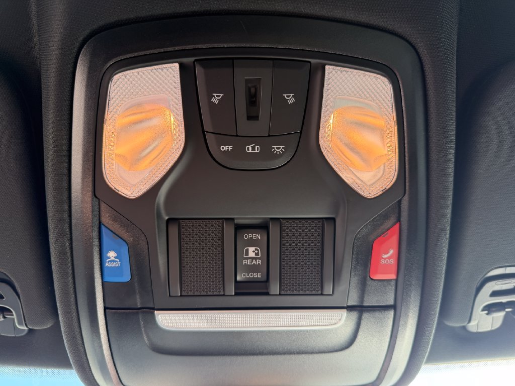 Used 2024 RAM 1500 Big Horn AWD/4WD image 31