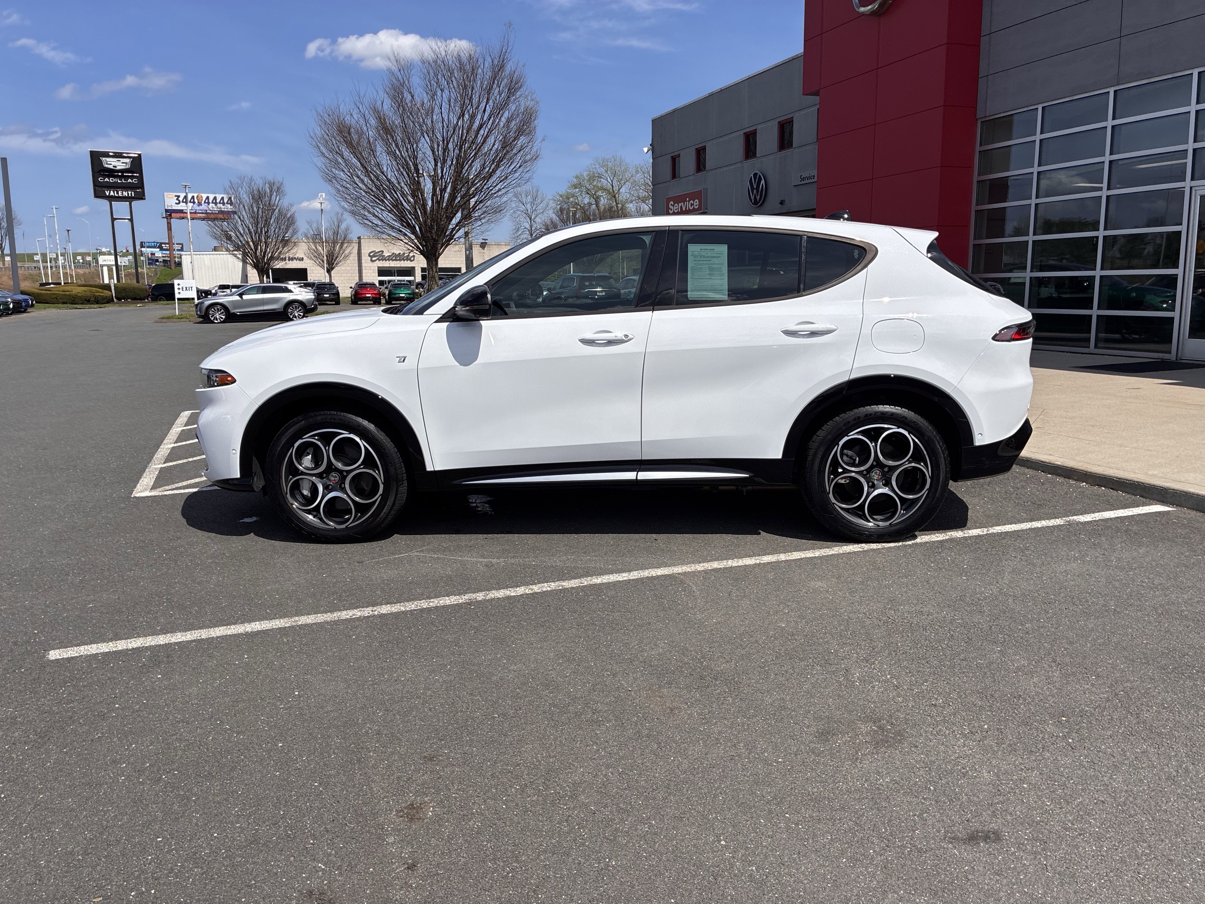 Used 2024 Alfa Romeo Tonale Speciale w/ Active Assist Package AWD/4WD image 6