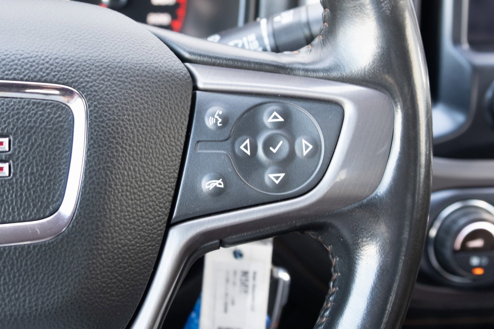 Used 2021 GMC Canyon AT4 image 9