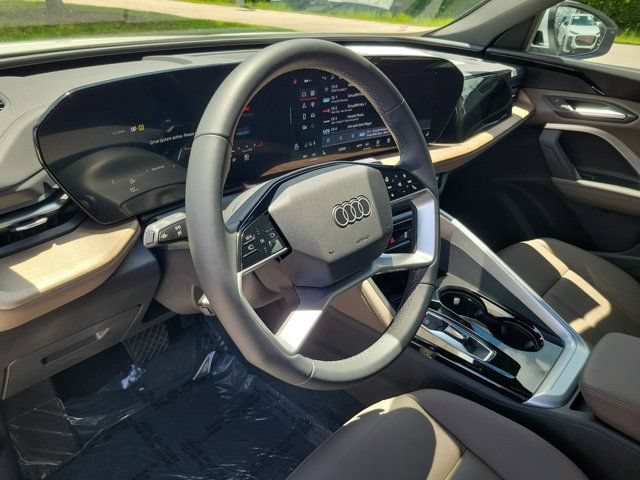 Certified 2025 Audi Q5 Premium w/ Convenience Package AWD/4WD image 17
