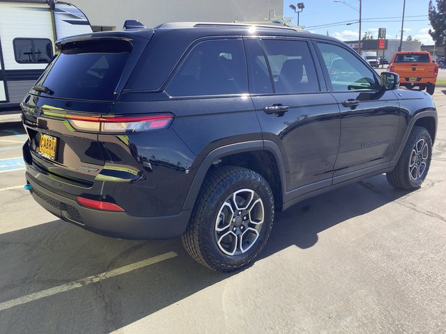 New 2024 Jeep Grand Cherokee Trailhawk AWD/4WD image 33