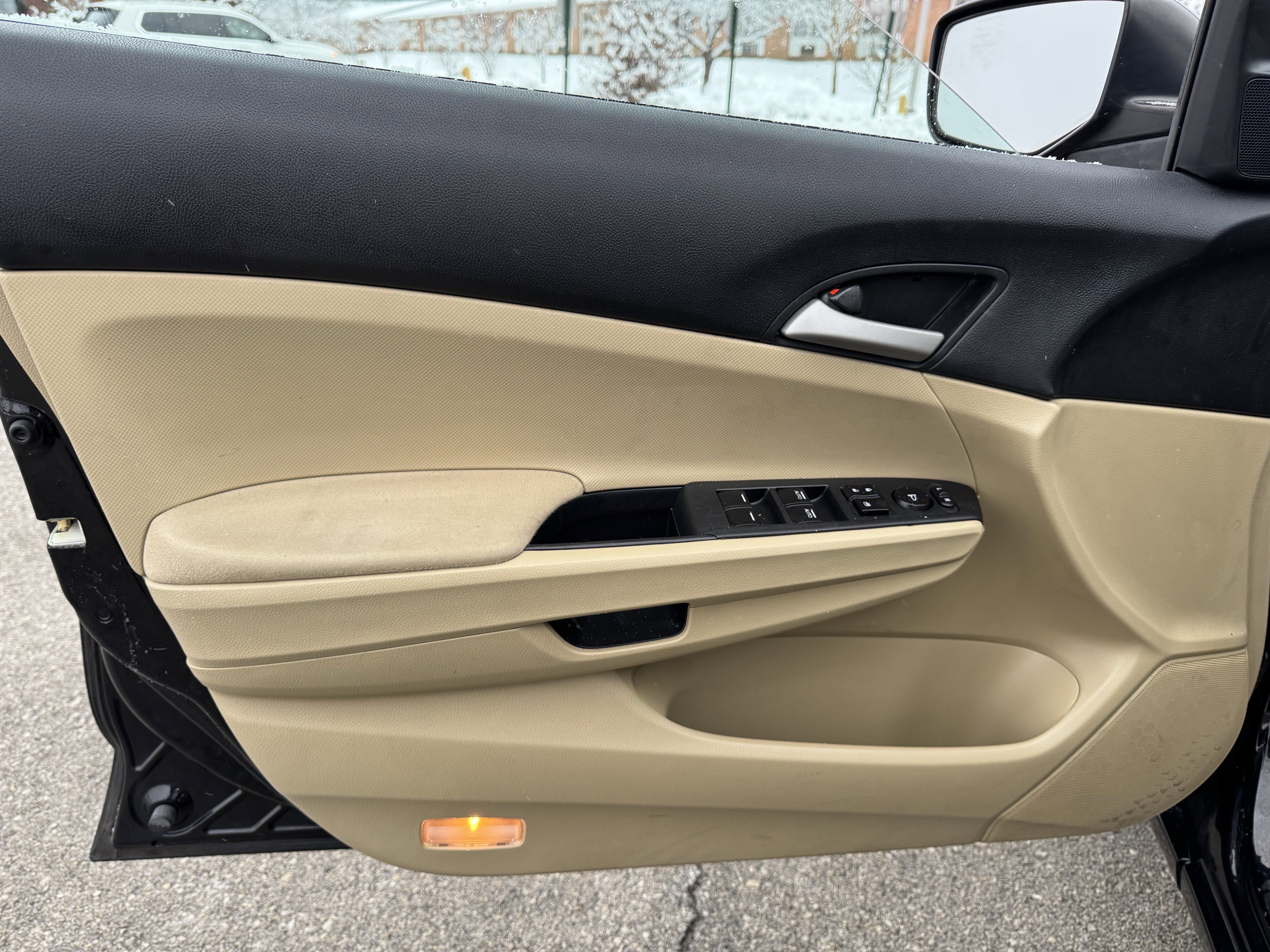 Used 2011 Honda Accord SE image 22