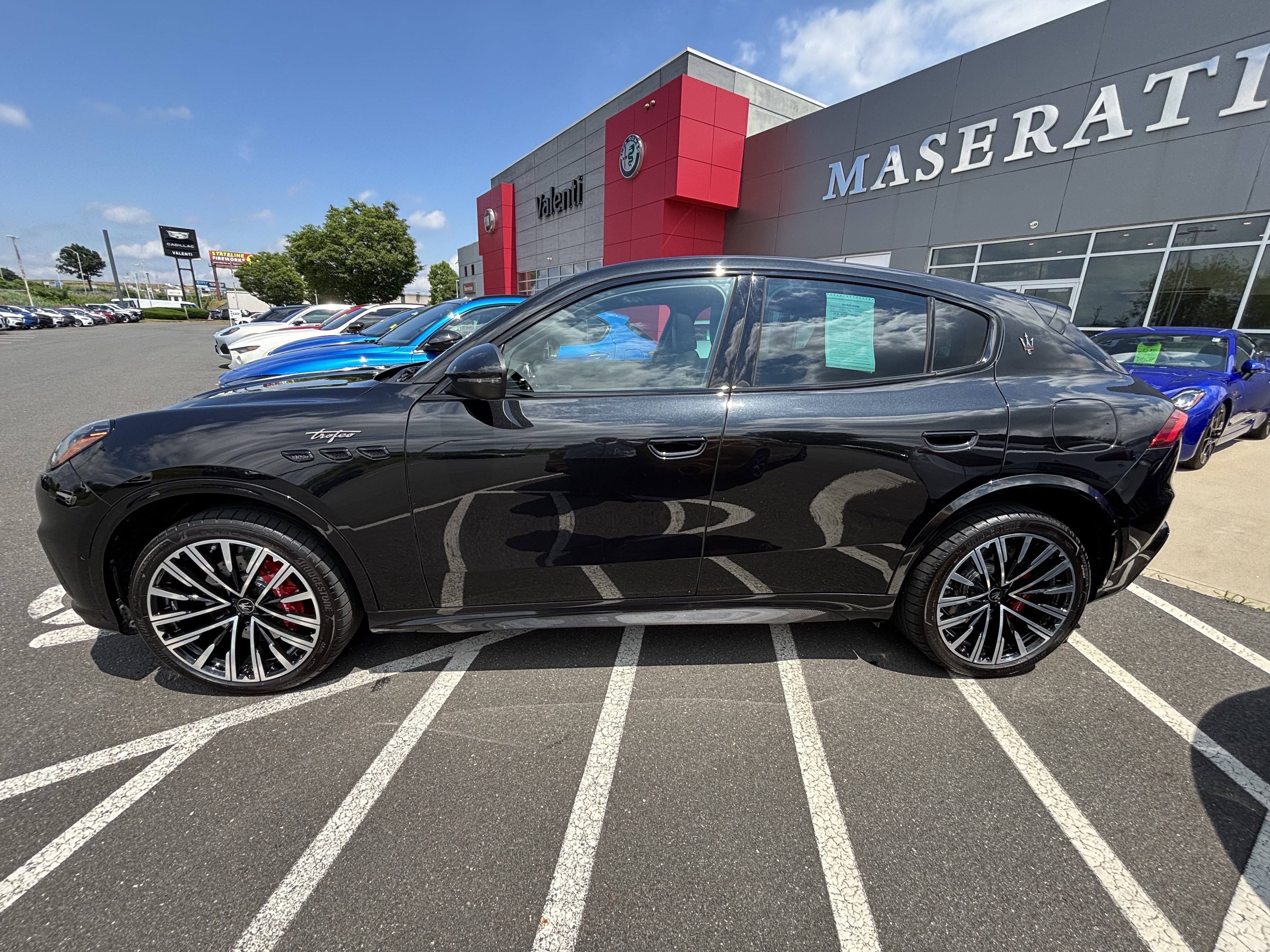 Used 2025 Maserati Grecale Folgore AWD/4WD image 4