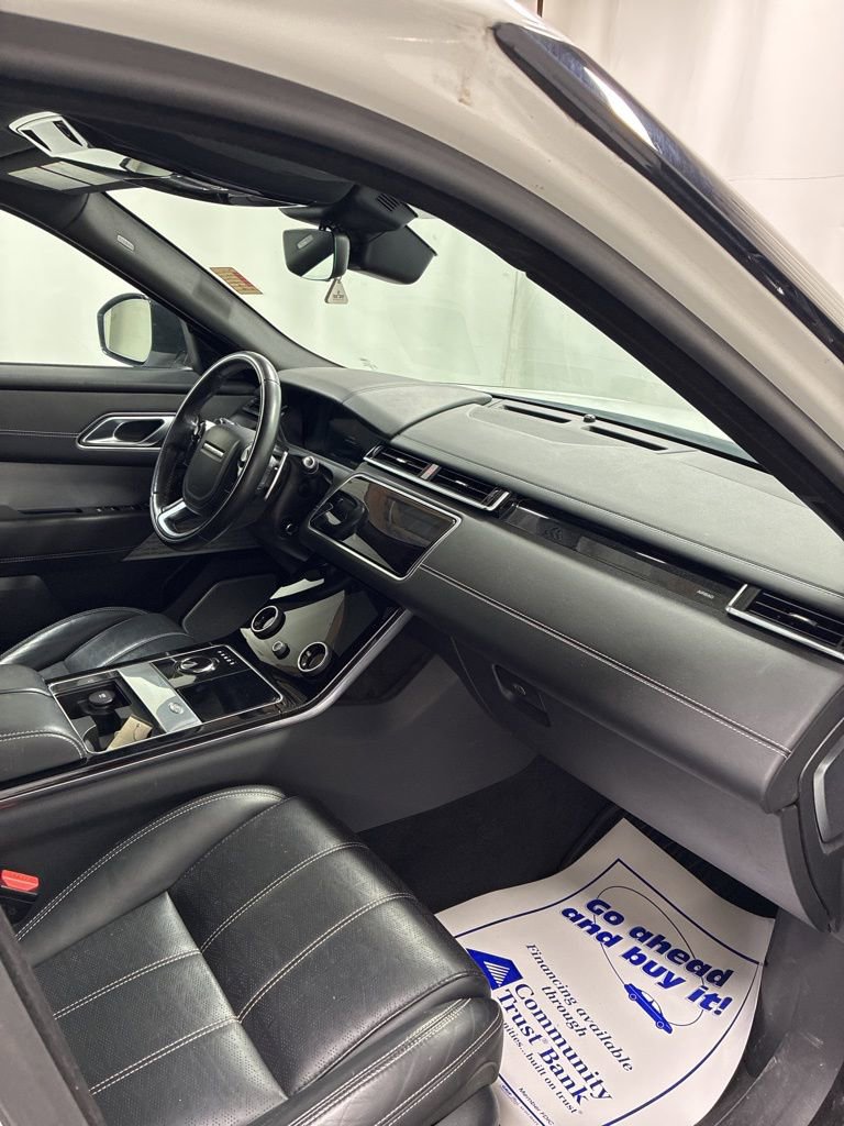 Used 2019 Land Rover Range Rover Velar R-Dynamic HSE image 32