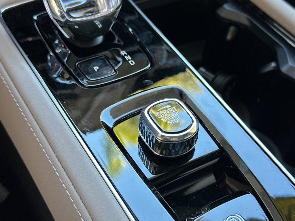 New 2026 Volvo XC90 B6 Plus w/ Protection Package Premier image 23