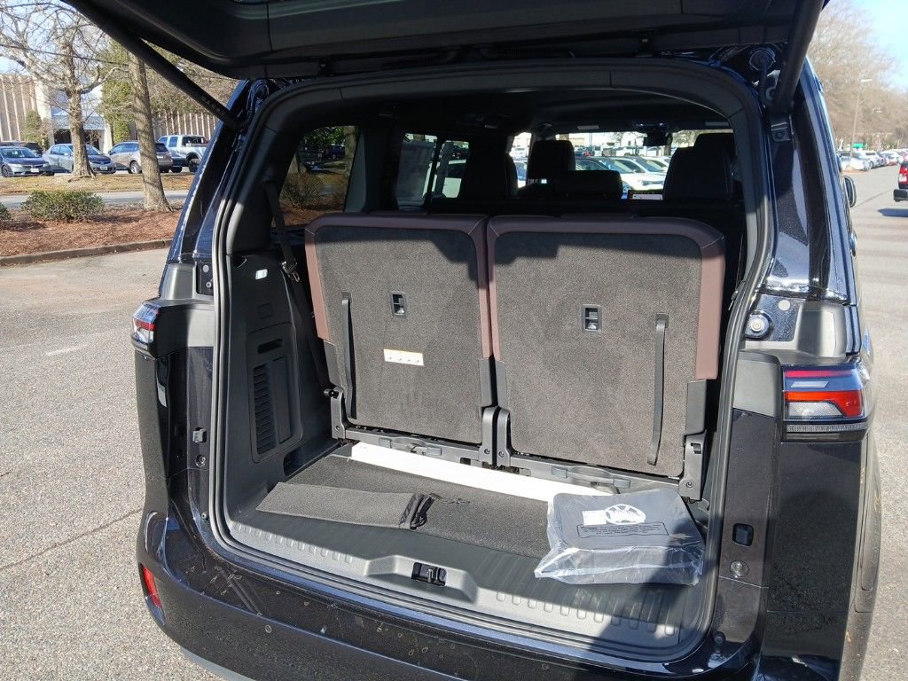 New 2025 Volkswagen ID. Buzz Pro S RWD image 22