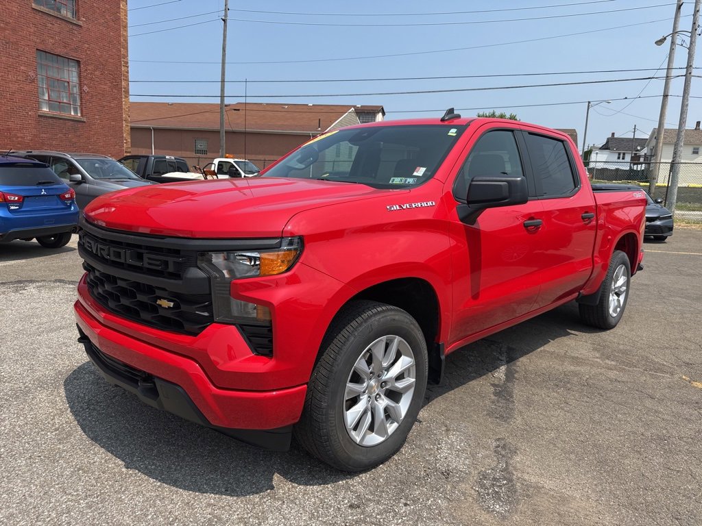 Used 2022 Chevrolet Silverado 1500 Custom image 3