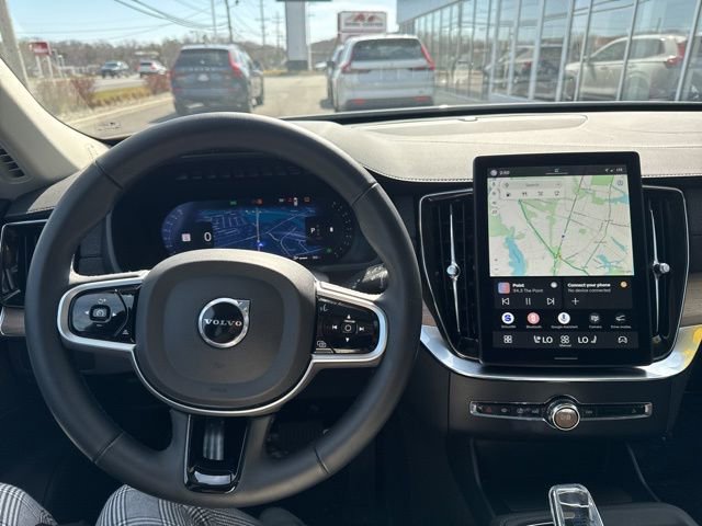 Certified 2025 Volvo XC90 B5 Plus image 23