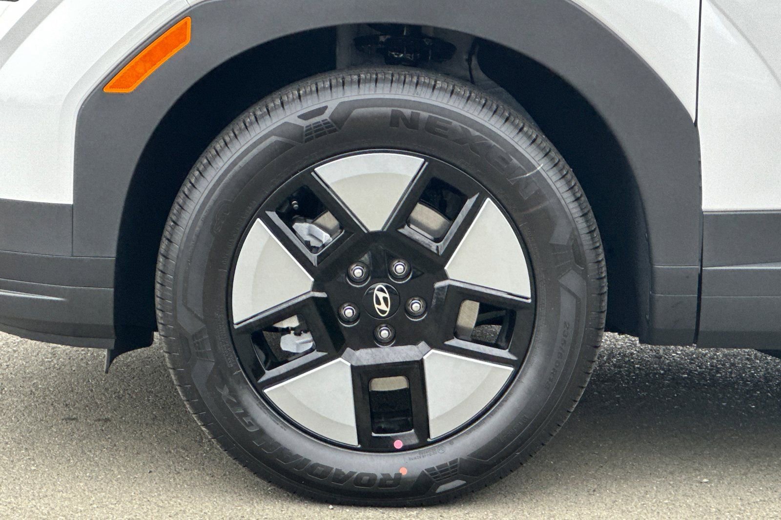 New 2026 Hyundai Santa Fe SE image 26