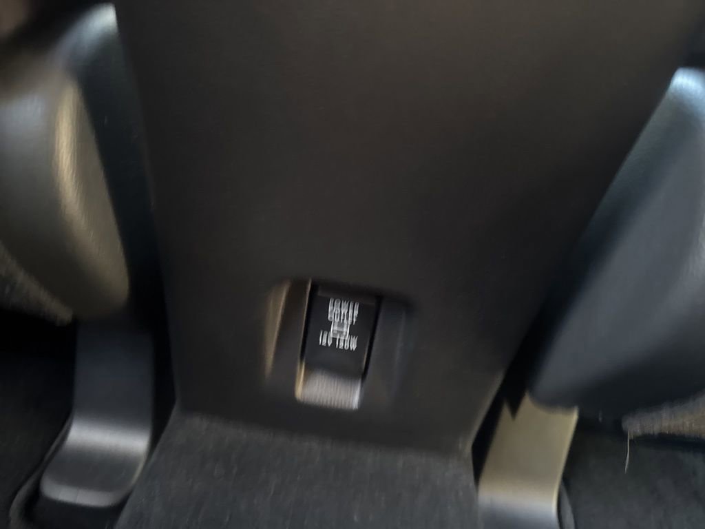 Used 2020 Mitsubishi Eclipse Cross SE image 41