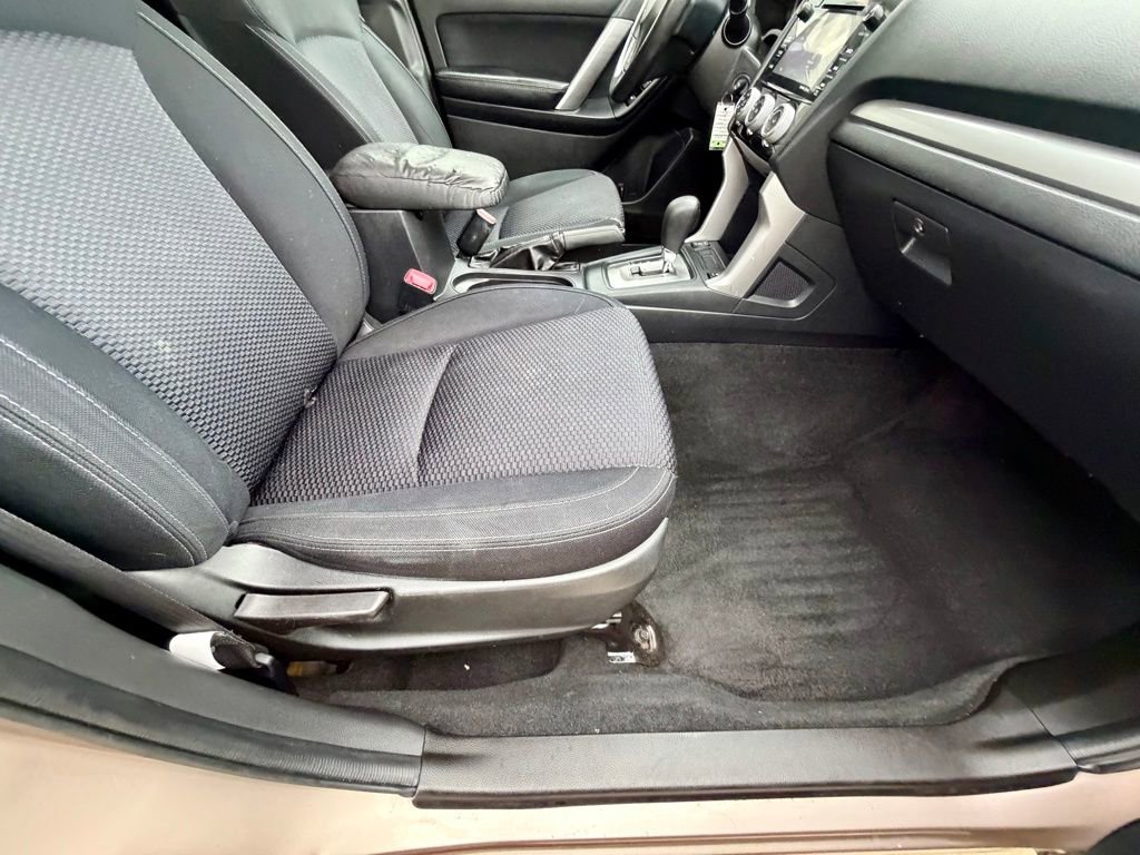 Used 2016 Subaru Forester 2.5i Premium AWD/4WD image 16