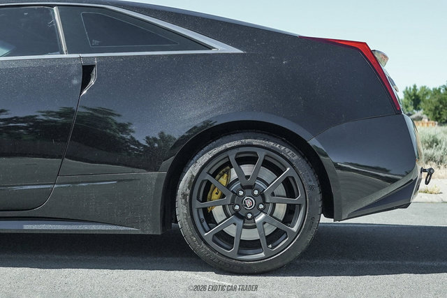 Used 2011 Cadillac CTS V RWD image 5