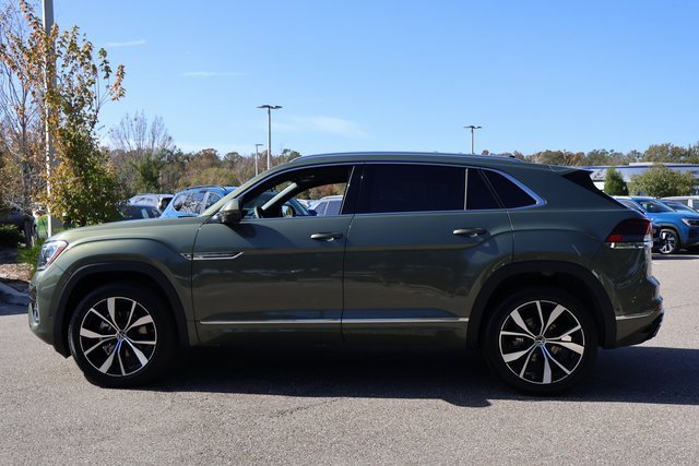 New 2026 Volkswagen Atlas Cross Sport SEL Premium R-Line image 4