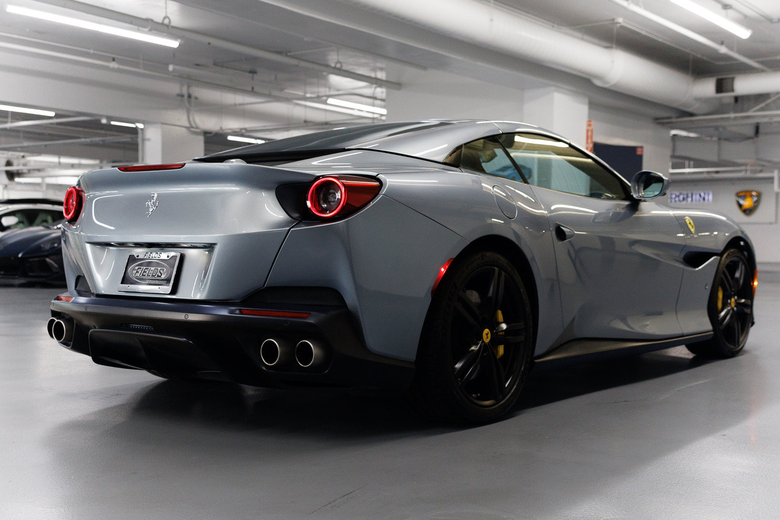 Used 2019 Ferrari Portofino RWD image 24