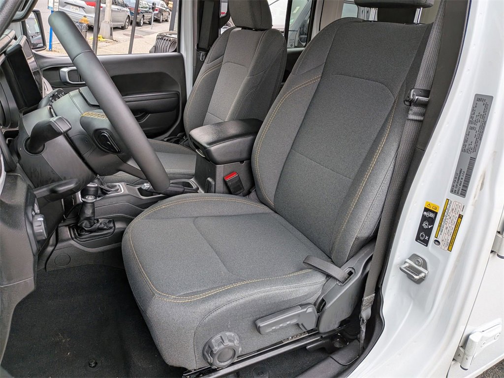 Used 2024 Jeep Wrangler Sport S image 20