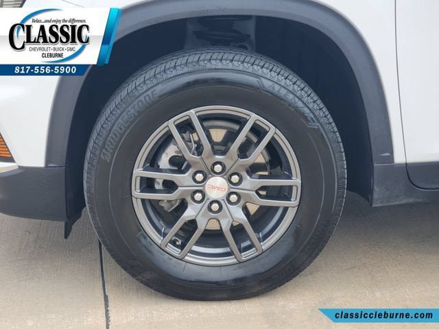 Used 2025 GMC Acadia Elevation FWD image 13