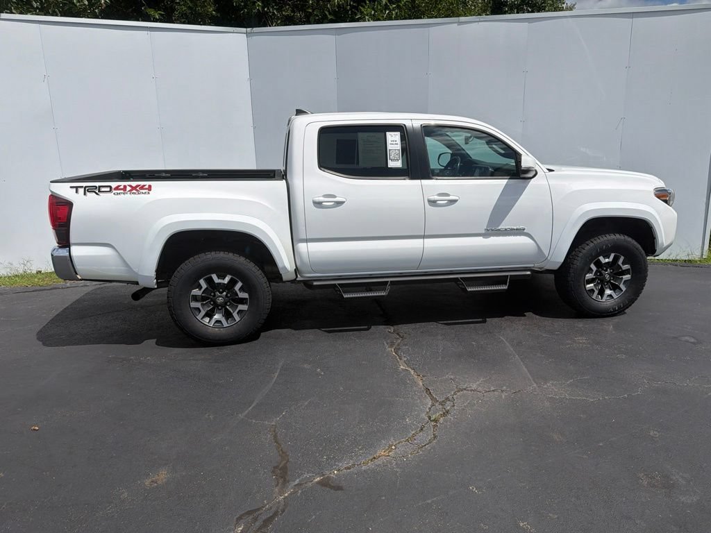 Used 2019 Toyota Tacoma TRD Off-Road AWD/4WD image 3